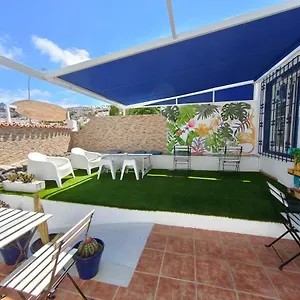 https://endless-summer-house.in-canary-islands.com