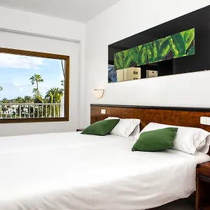https://villa-miel.balearic-islands.net